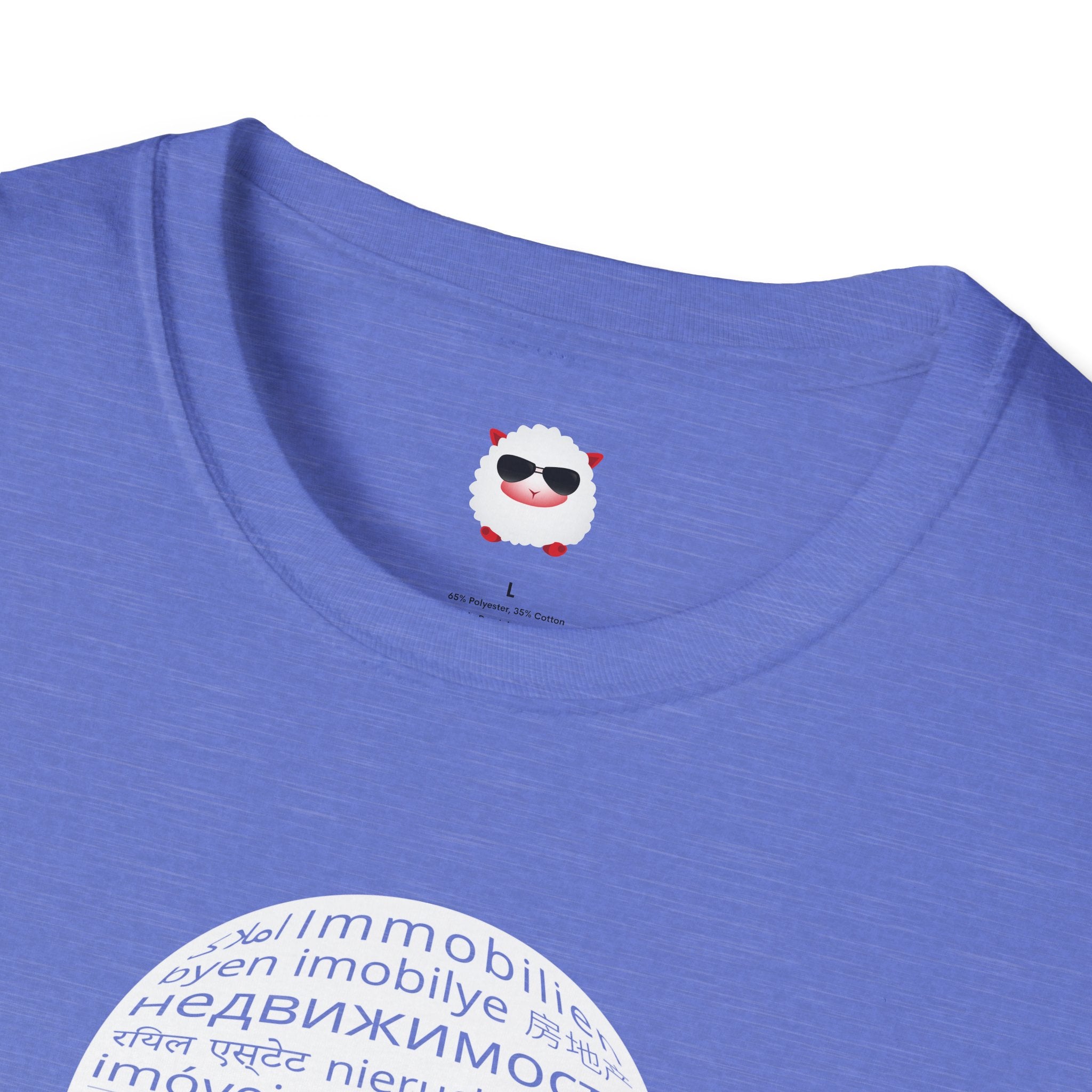 I Sell Real Estate Translated Dark Style Unisex Softstyle T-Shirt